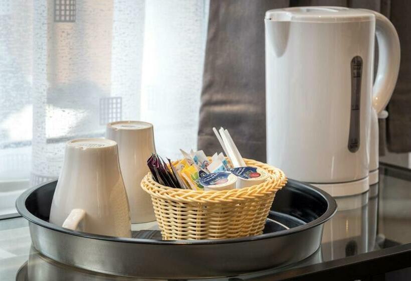 Номер Стандарт Индивидуальный, Royal London Hotel By Saba