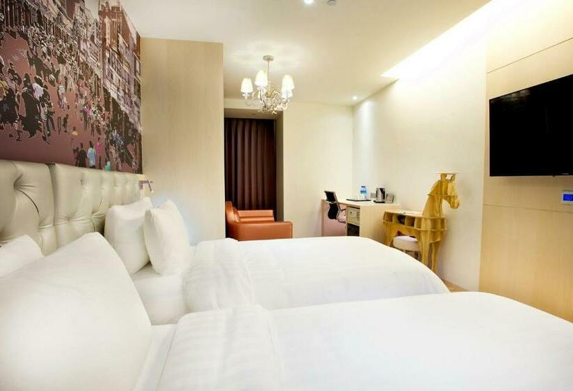 اتاق استاندارد, Fx Hotel Tainan