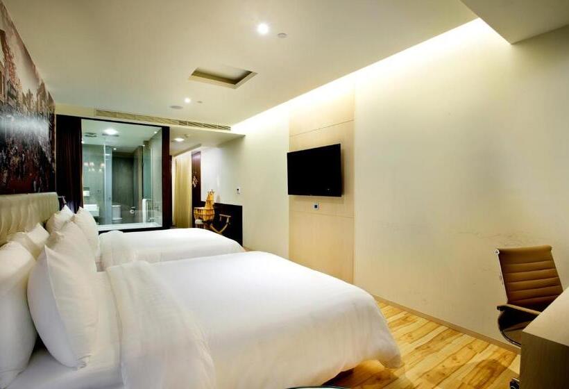 اتاق لوکس چهار تخته, Fx Hotel Tainan