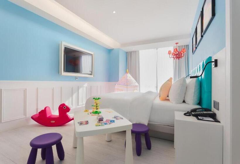 اتاق سوپریور چهار تخته, Fx Hotel Tainan