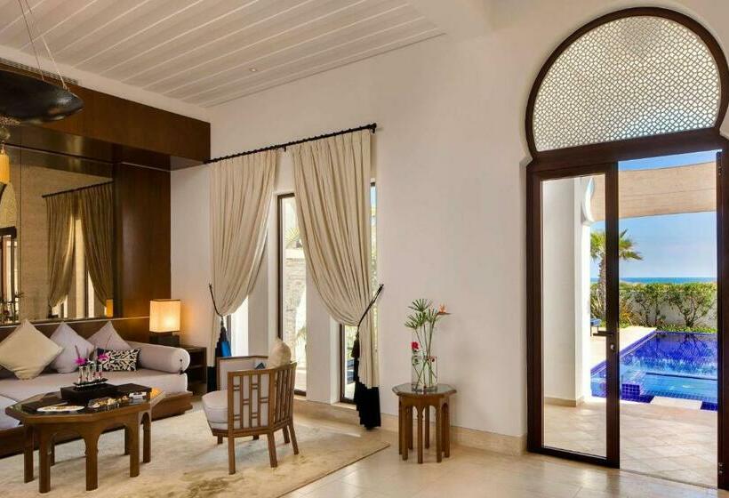 Вилла 2 Спальни Вид на Море, Banyan Tree Tamouda Bay