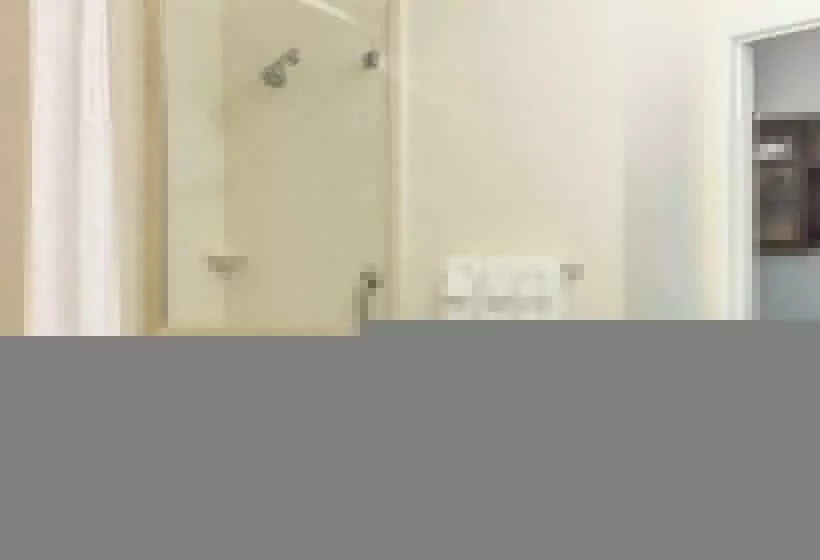 スタンダードスタジオ, Candlewood Suites Cut Off   Galliano, An Ihg