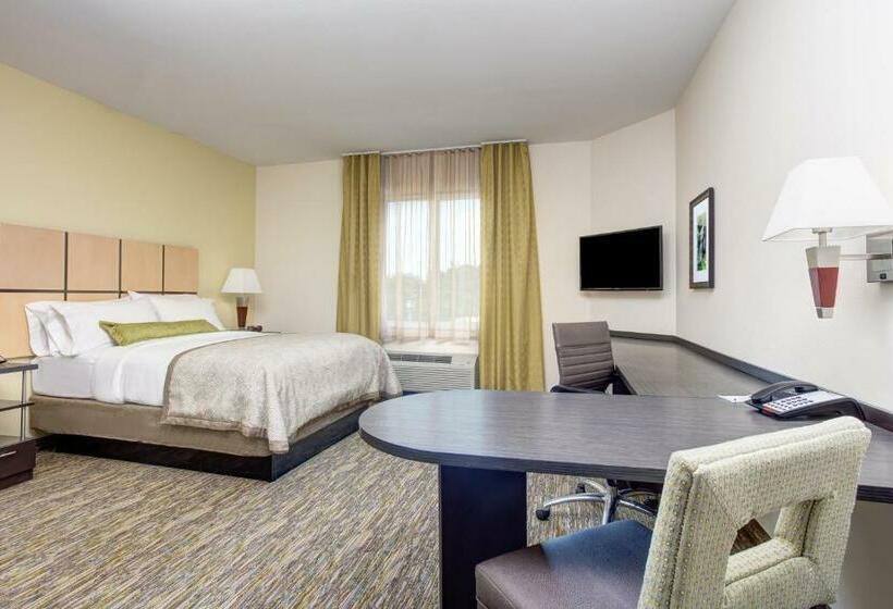 Студия Стандарт, Candlewood Suites Cut Off   Galliano, An Ihg
