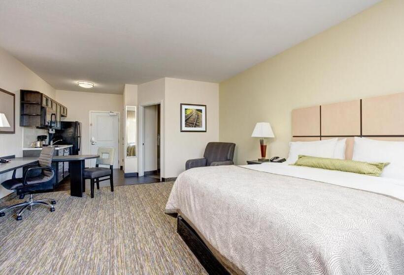 סטודיו סטנדרט, מיטה זוגית, Candlewood Suites Cut Off   Galliano, An Ihg