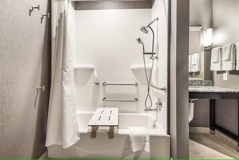 جناح لذوى الاحتياجات الخاصة, Holiday Inn Hotel & Suites Silicon Valley – Milpitas, An Ihg