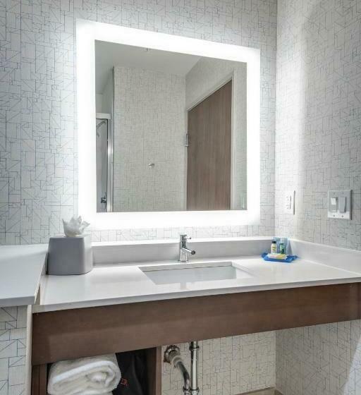 Стандартный Номер Кровать Кинг, Holiday Inn Express & Suites Dallas North Addison, An Ihg