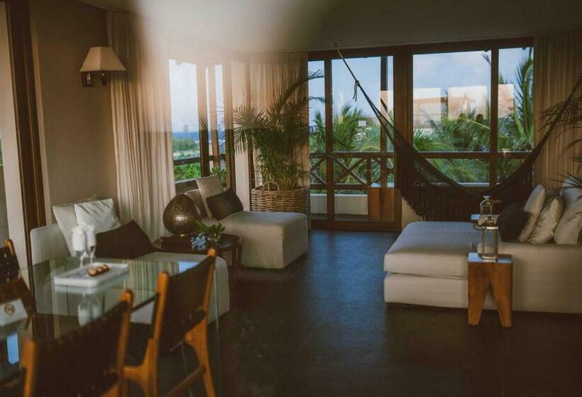 מיטת קינג בסוויטה, Jashita