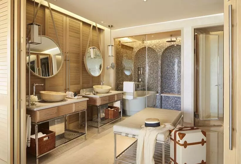 سوییت خانوادگی, Jumeirah Al Naseem Dubai