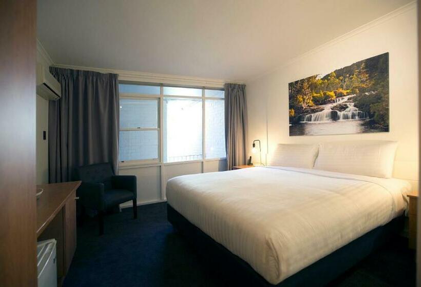 带大床的标准间, Launceston