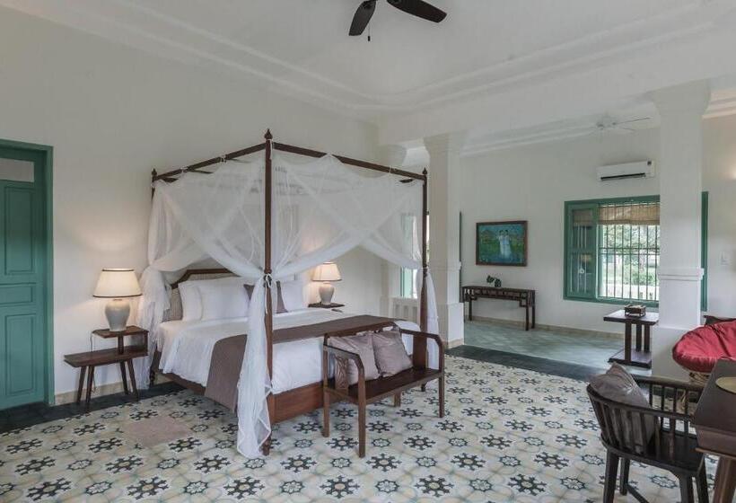 سوییت, Poulo Condor Boutique Resort & Spa