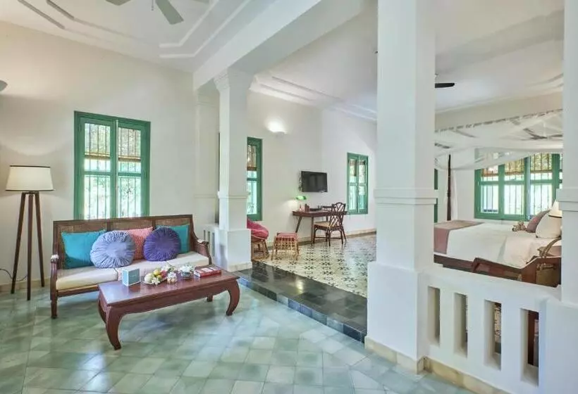سوییت, Poulo Condor Boutique Resort & Spa