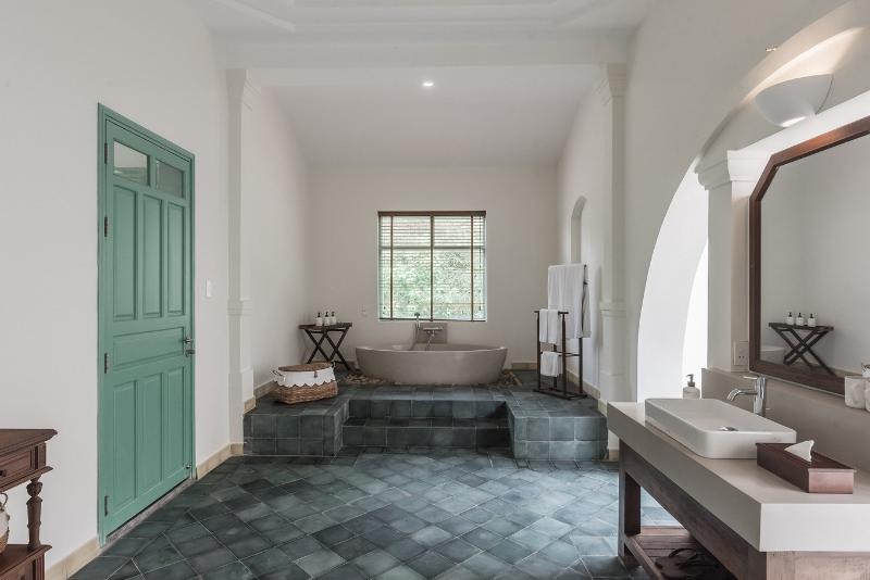 سوییت جونیور, Poulo Condor Boutique Resort & Spa