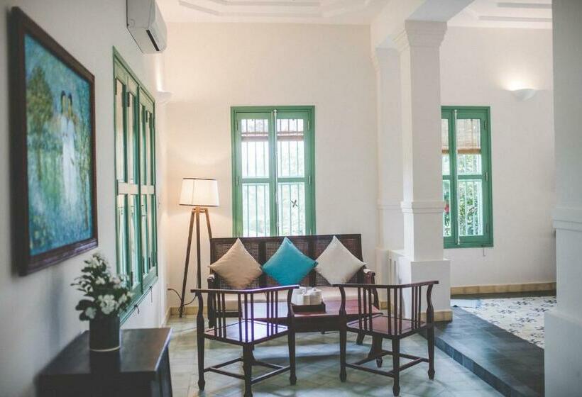 سوییت, Poulo Condor Boutique Resort & Spa