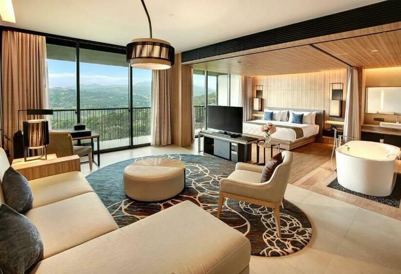 Junior Suite, Royal Tulip Gunung Geulis Resort And Golf