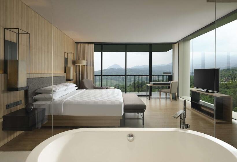 Студио Executive, Royal Tulip Gunung Geulis Resort And Golf