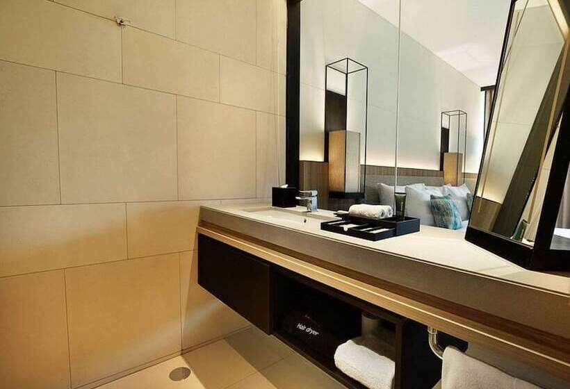 Deluxe Room, Royal Tulip Gunung Geulis Resort And Golf