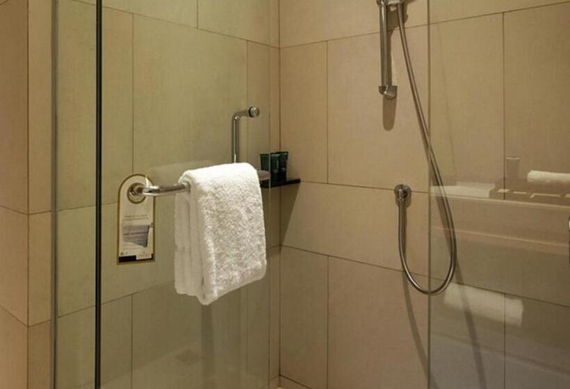 Deluxe Room Mountain View, Royal Tulip Gunung Geulis Resort And Golf