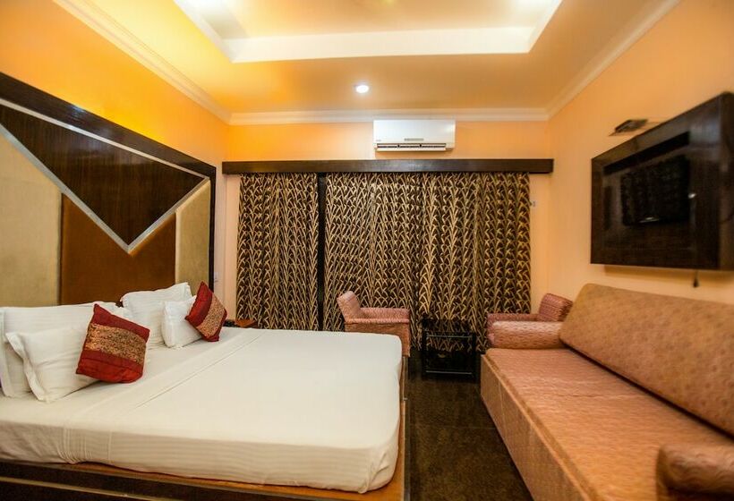 اتاق لوکس, Sunny Vijoya