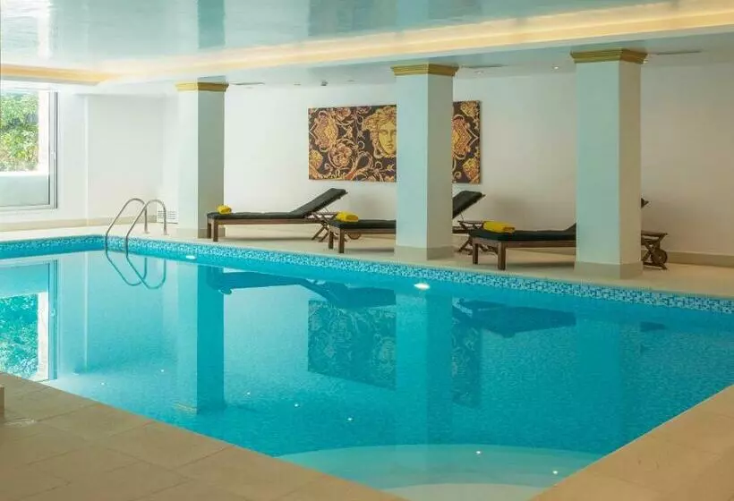 スイート, Theoxenia Residence