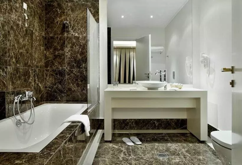 スイート, Theoxenia Residence