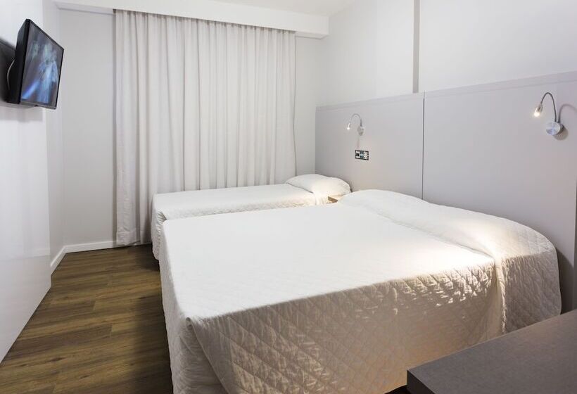 标准三人间, Tropikalya Prime