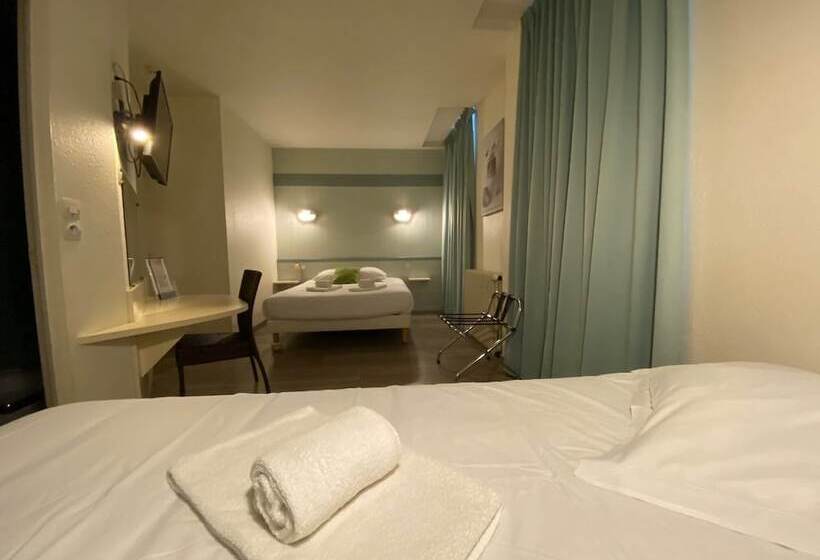 Номер Стандарт Трехместный, Hôtel Le Relais De Vendée