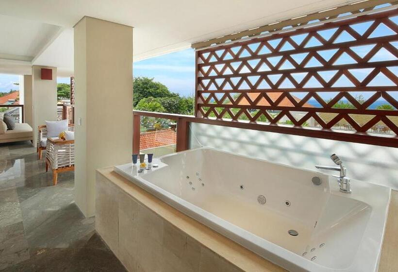 جناح مطلّ علي البحر مزود بجاكوزى, The Bandha Hotel & Suites