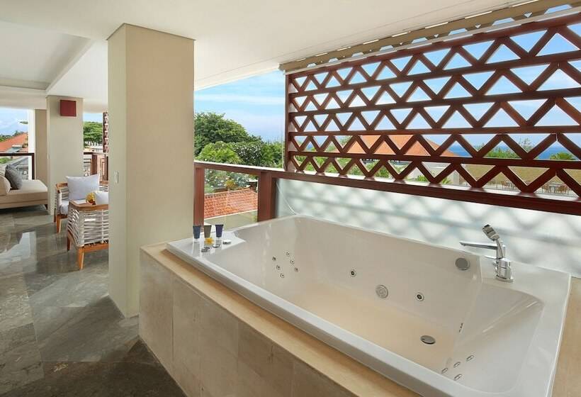 جناح مطلّ علي البحر, The Bandha Hotel & Suites