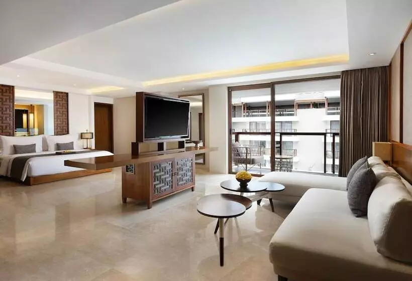 اتاق لوکس سه تخته, The Bandha Hotel & Suites