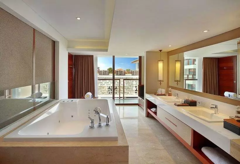 سوییت لوکس, The Bandha Hotel & Suites