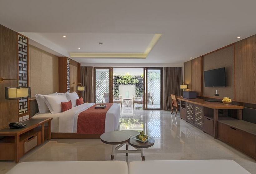 جناح جونيور, The Bandha Hotel & Suites