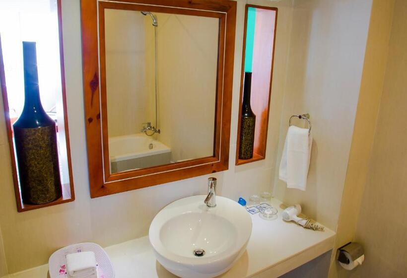 اتاق لوکس, Sai Gon Phong Nha