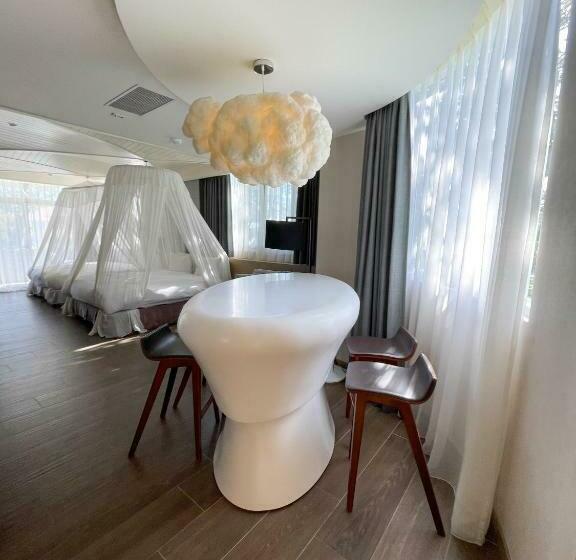 اتاق لوکس چهار تخته, Kenting 4 Sisters Villa