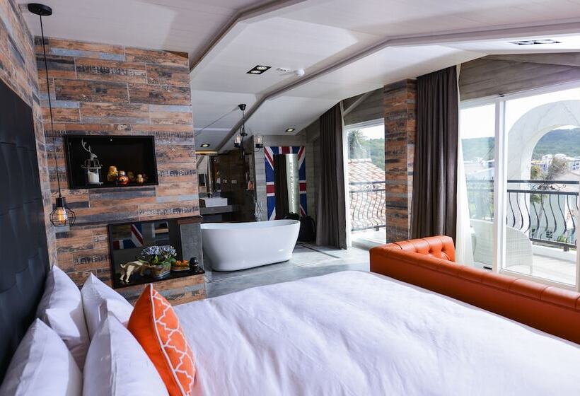 Standardzimmer Doppelbett Meerblick, Kenting 4 Sisters Villa