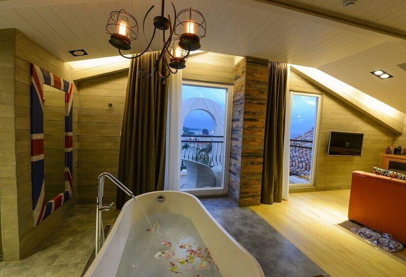 Standardzimmer Doppelbett Meerblick, Kenting 4 Sisters Villa