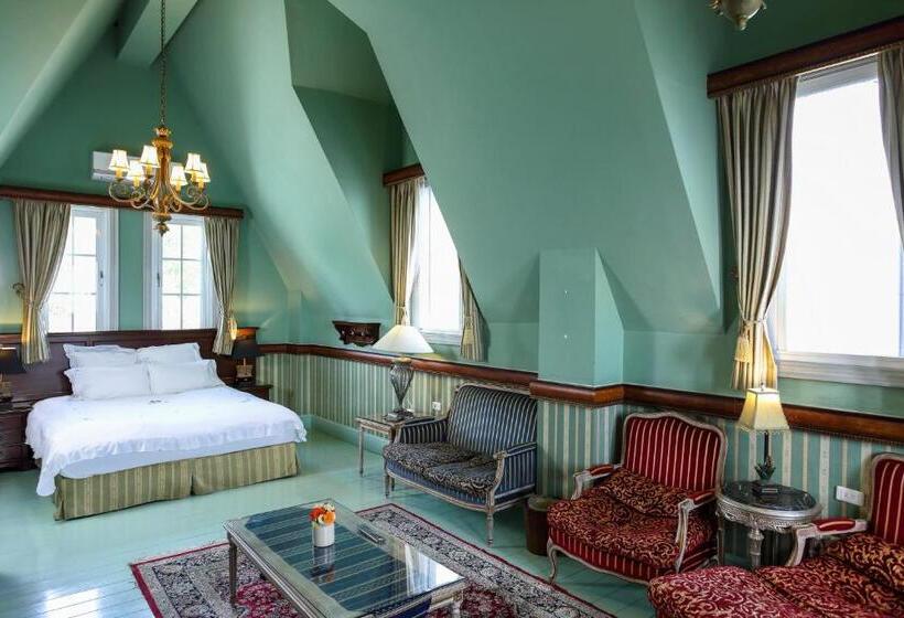 اتاق سوپریور خانوادگی, Shangrila Music Villa