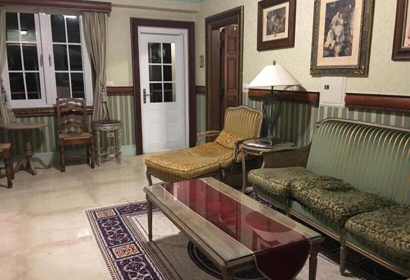 سوییت خانوادگی, Shangrila Music Villa