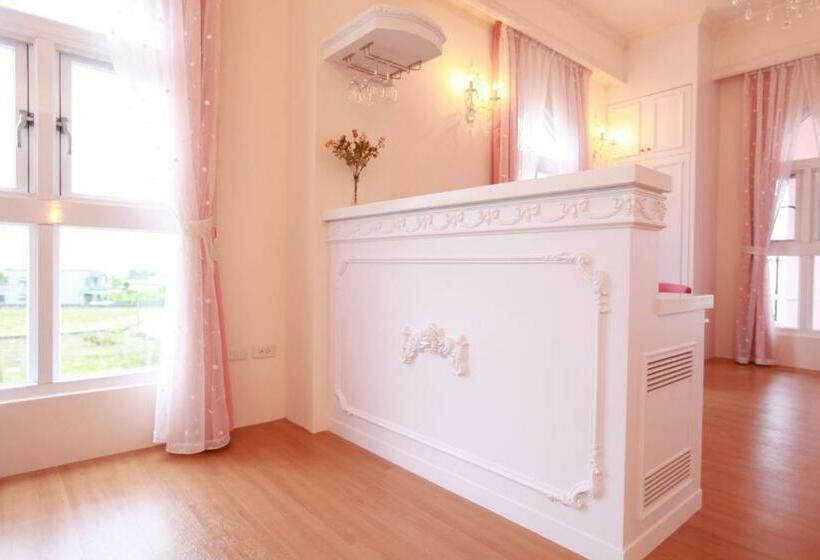 اتاق استاندارد با تخت بزرگ, Sigma Castle