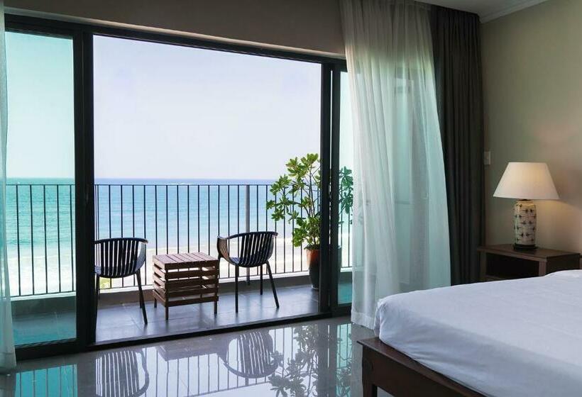 1 Bedroom Apartment with Balcony