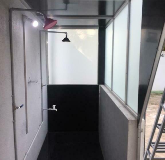 共用房间的床, Damith Guest House