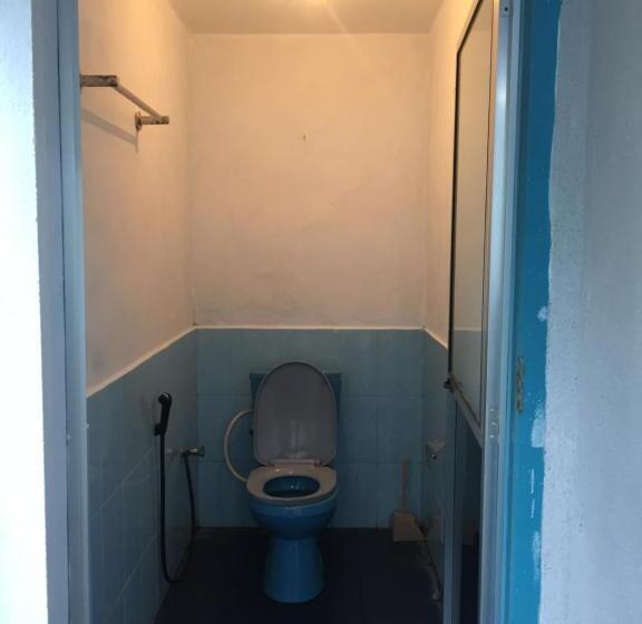 Кровать в Общей Комнате, Damith Guest House