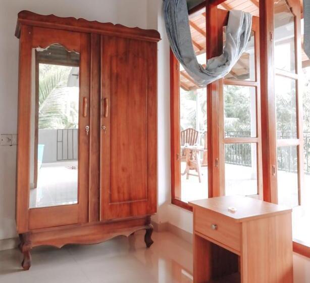 标准间, Damith Guest House