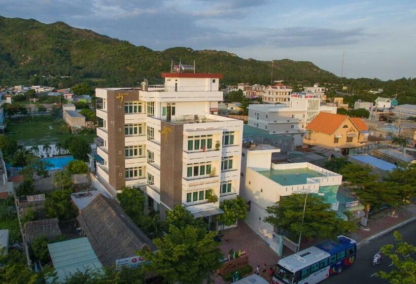 اتاق استاندارد چهار تخته با چشمانداز دریا, Gold Stars