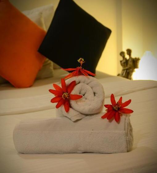 プールビュースタンダードルーム, Kings Villa