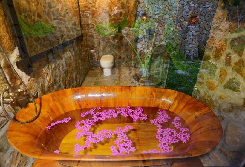 Deluxe Room Mountain View, Mai Chau Ecolodge