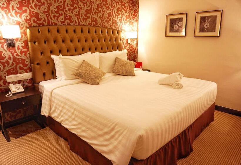 Номер Deluxe, Merchant