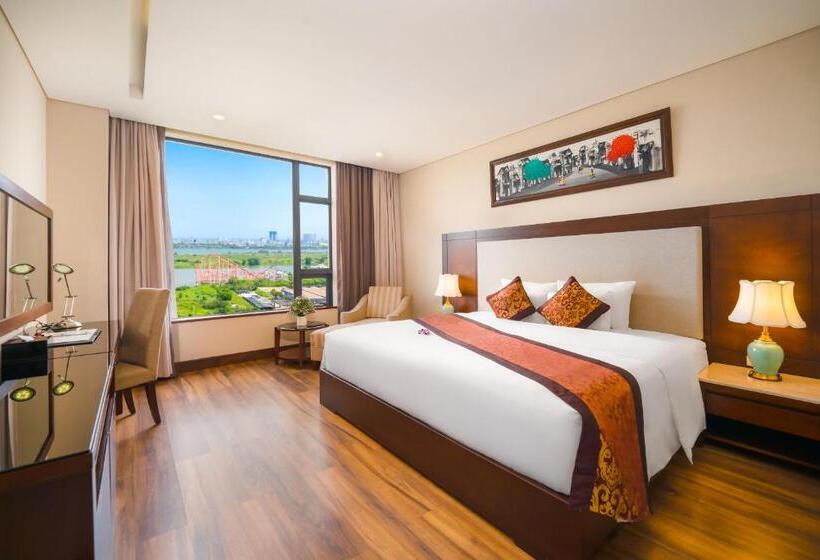 اتاق لوکس, Minh Toan Galaxy