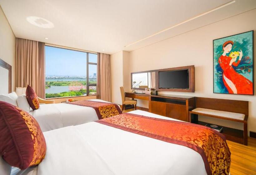 اتاق پرمیوم, Minh Toan Galaxy