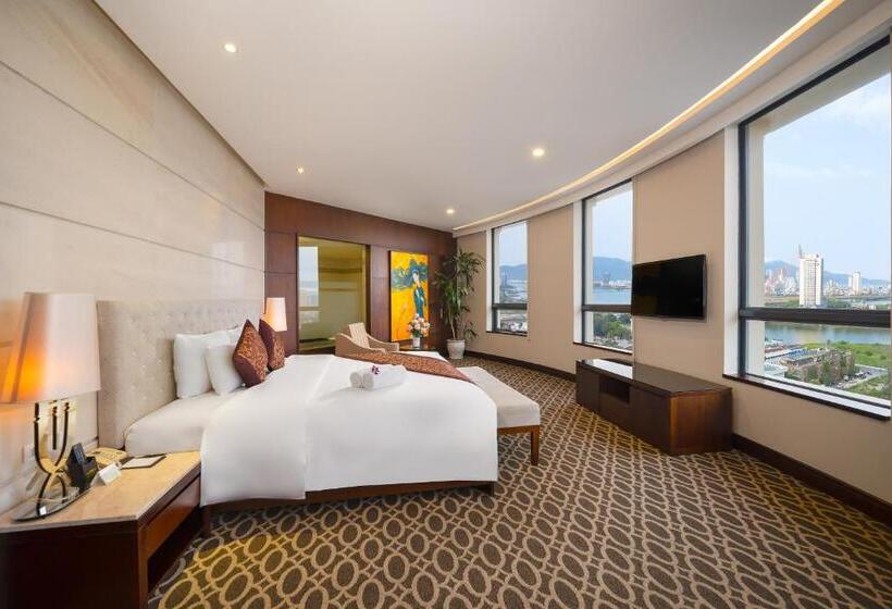 سوئیت پریمیوم, Minh Toan Galaxy