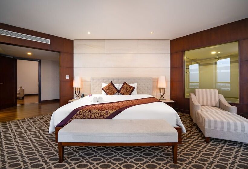 سوئیت پریمیوم, Minh Toan Galaxy